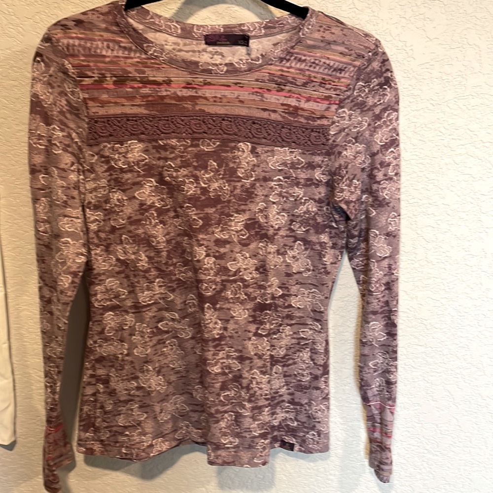 Prana lightweight/sheer long sleeve tee with boho purple print & embroidery xs